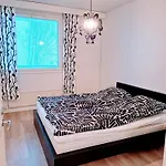 Huoneisto Spacious Northern